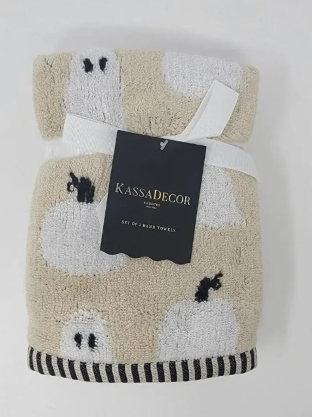 NWT KASSATEX Set Of 2 Spooky Pumpkins Bath Hand Towels